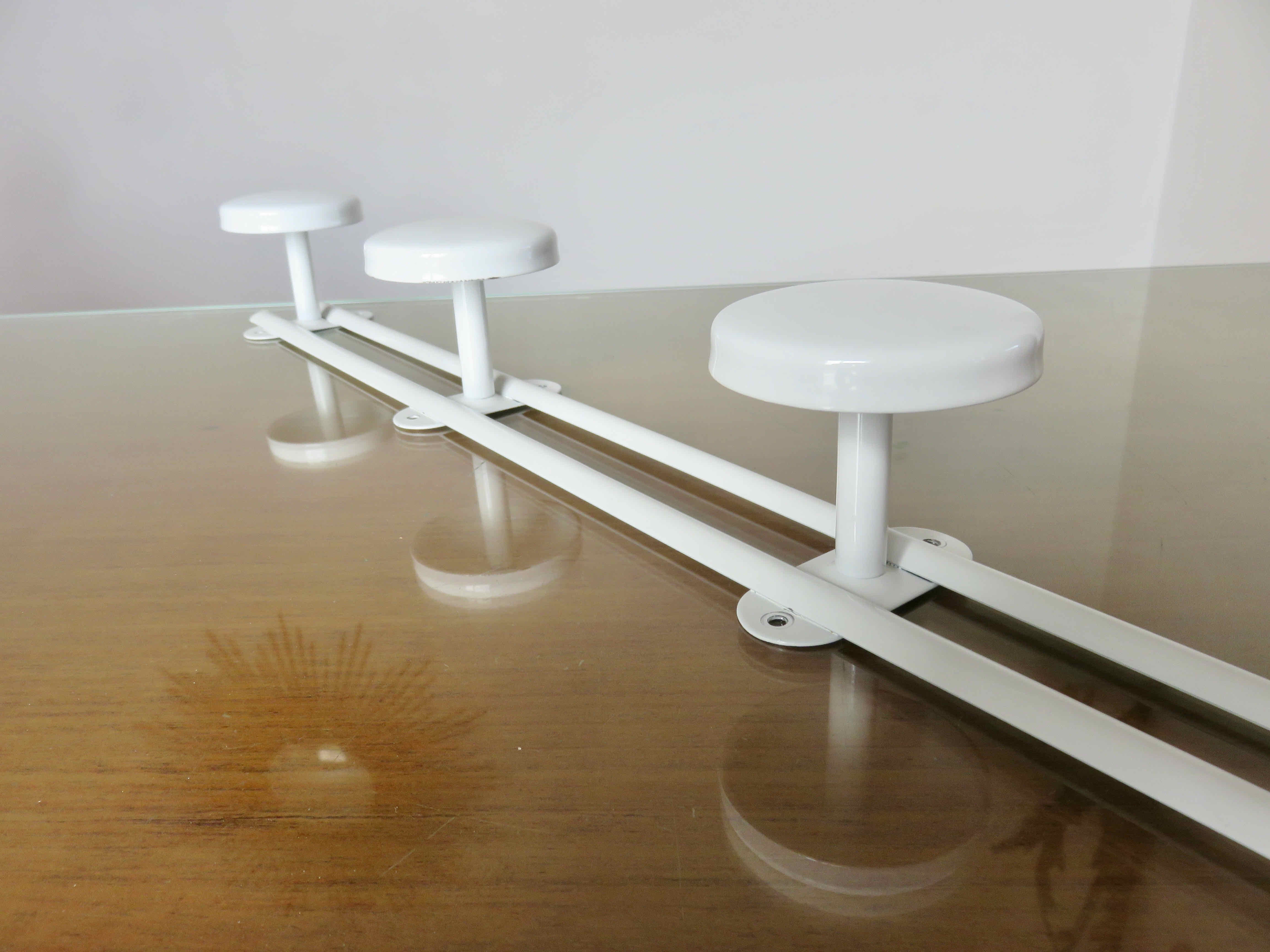 Coat rack in white lacquered metal 70s