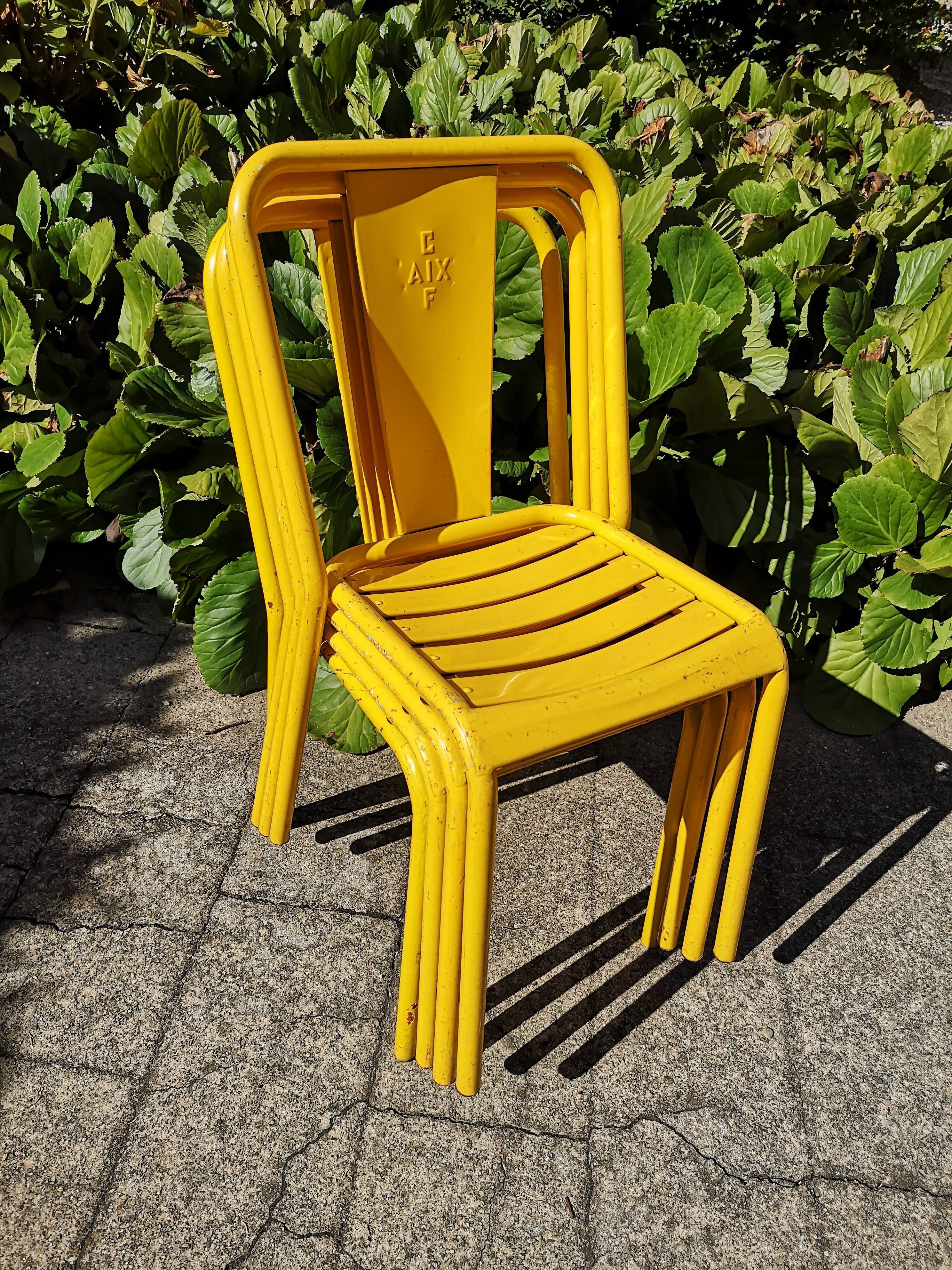 Lot of 4 chairs tolix model t4