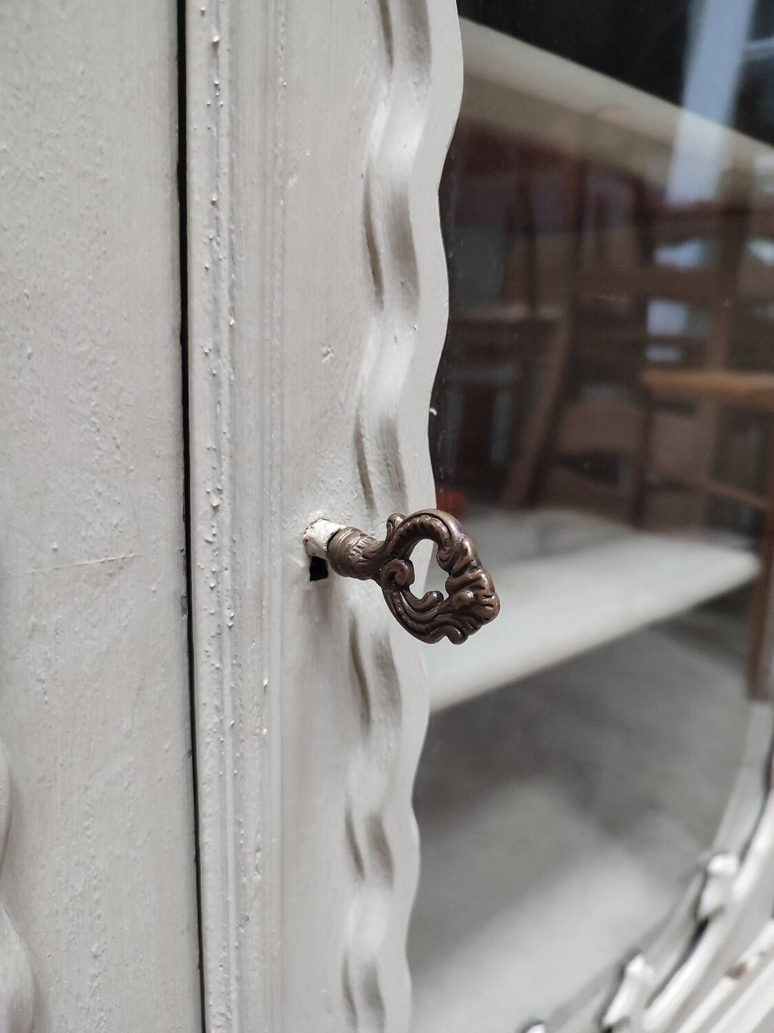 St Hubert glass buffet
