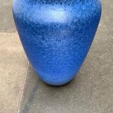 Large blue vase on a German workshop stand from the mid-20th century by Bückeburg Keramik, 1960s.