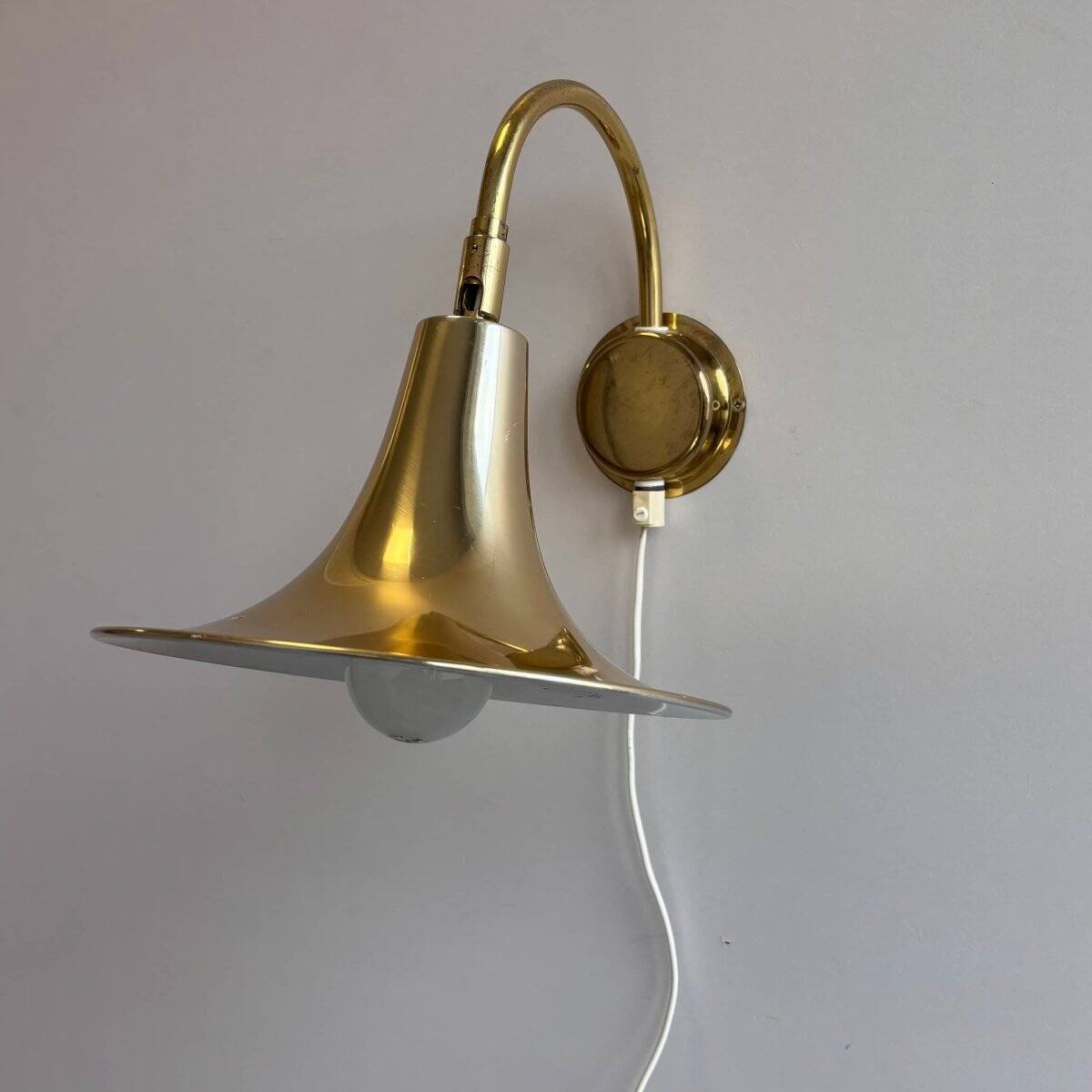 Vintage wall lamp brass