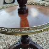 Table de chevet, table d'appoint ancienne style Louis XVI en bois et plateau en marbre