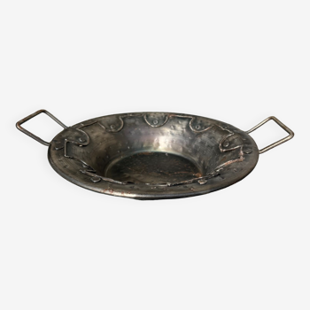 Hollow pewter dish with 2 vintage handles