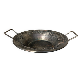 Hollow pewter dish with 2 vintage handles