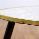 Tripod plant holder 70