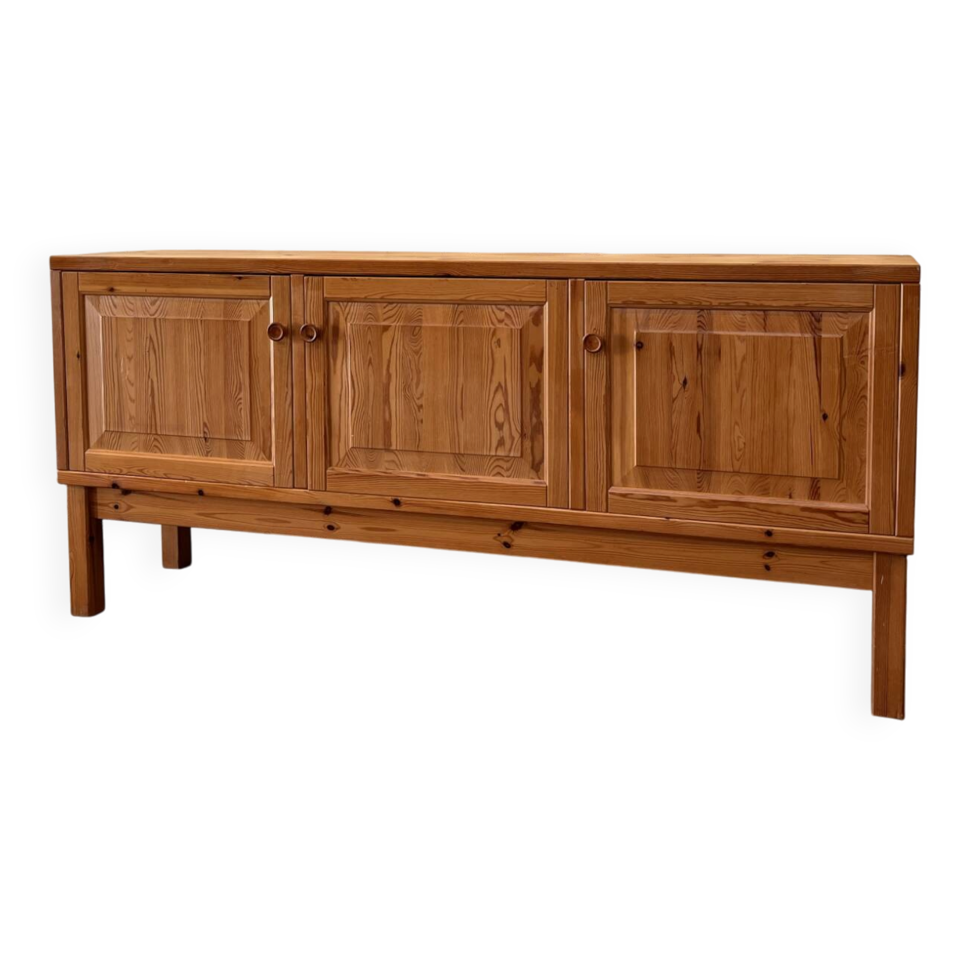 Scandinavian buffet cabinet in solid pine