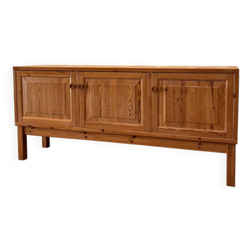 Scandinavian buffet cabinet in solid pine