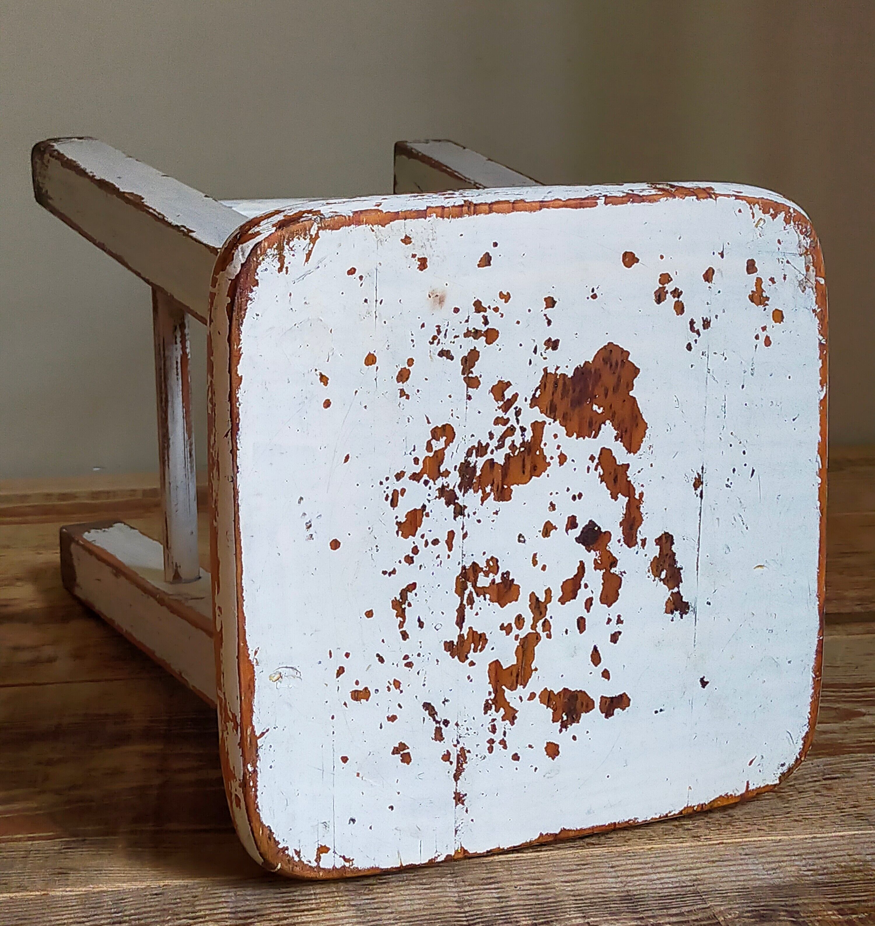 Workshop stool in vintage patinated solid wood