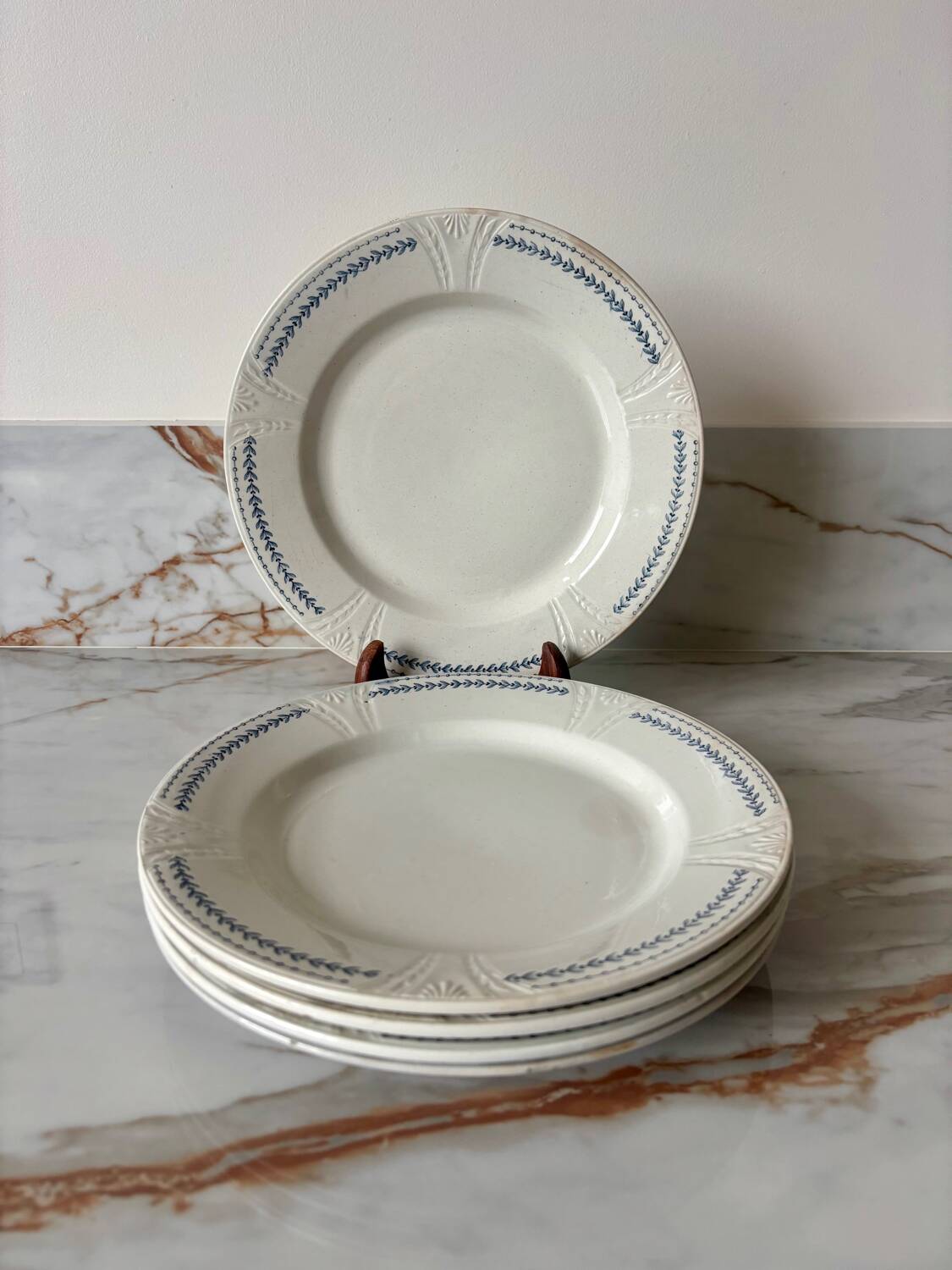 Set of 5 flat plates Terre de Fer, Rivoli model, 1900