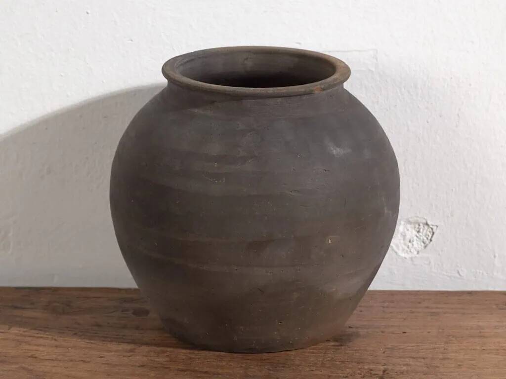 Small ancient Chinese vase (c.1900) #17