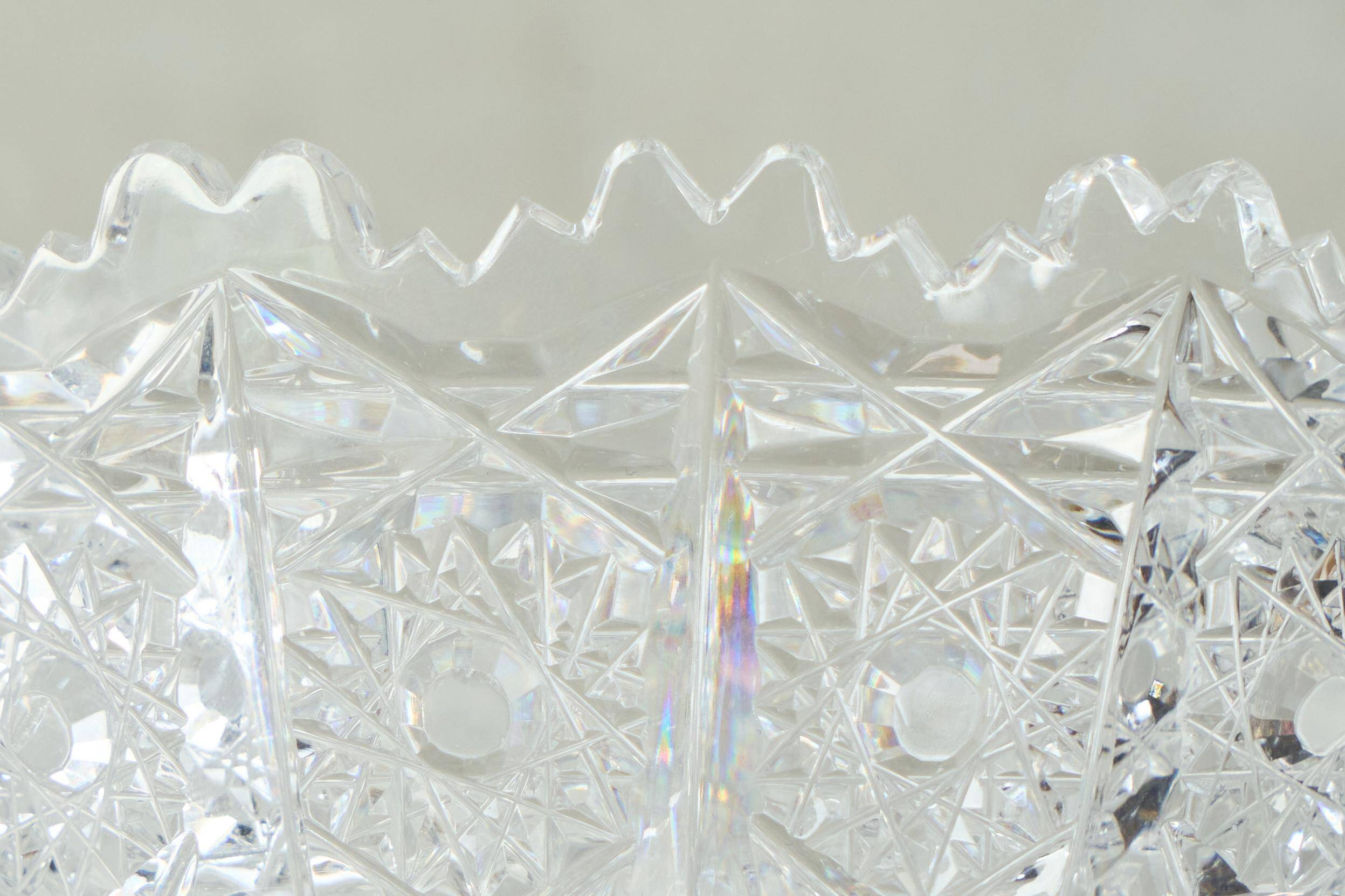 Bol décoratif Flocons de neige en cristal, début 20e siècle