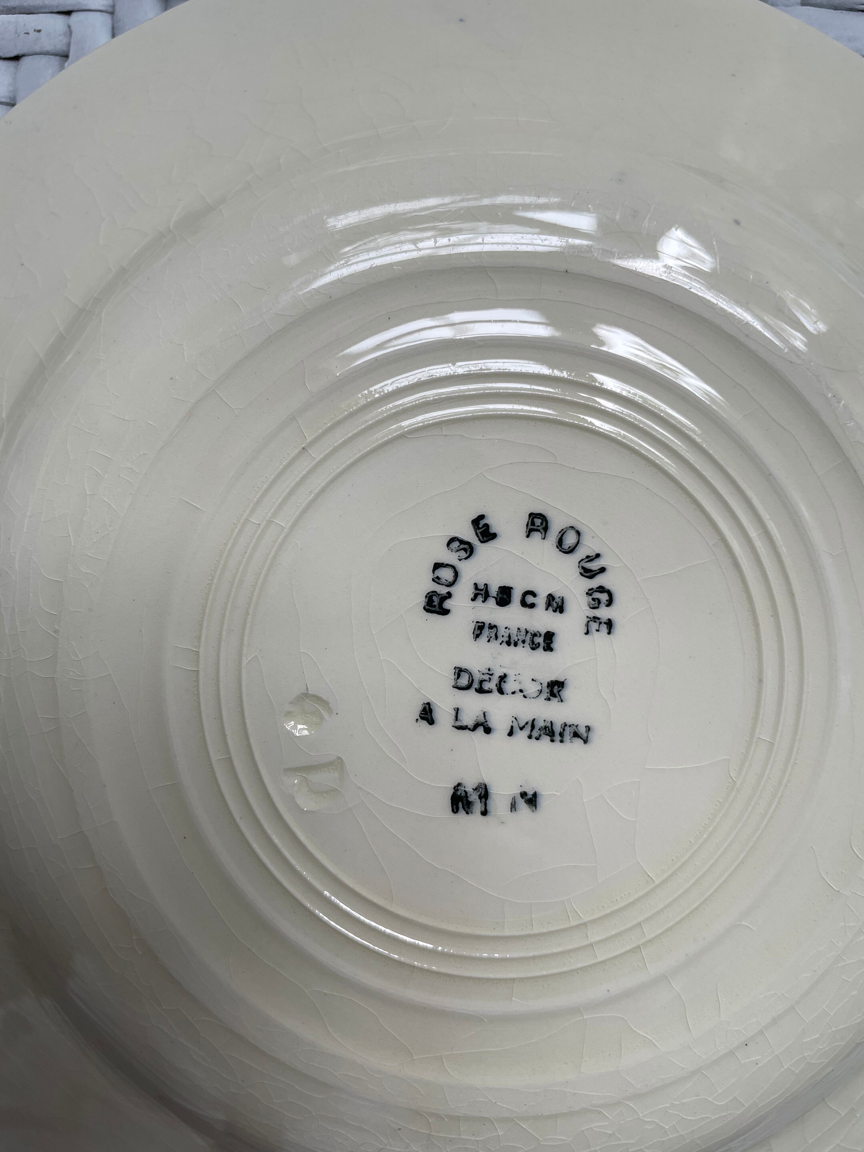 Dessert plates decorated with HBCM roses