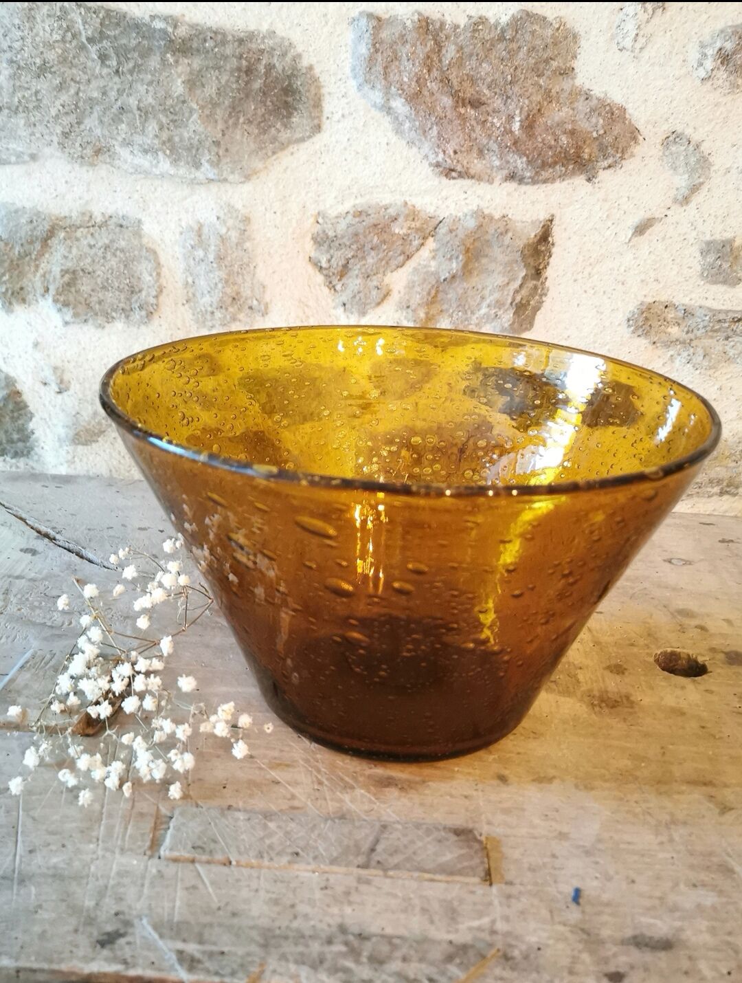 Saladier en verre bullé ambré