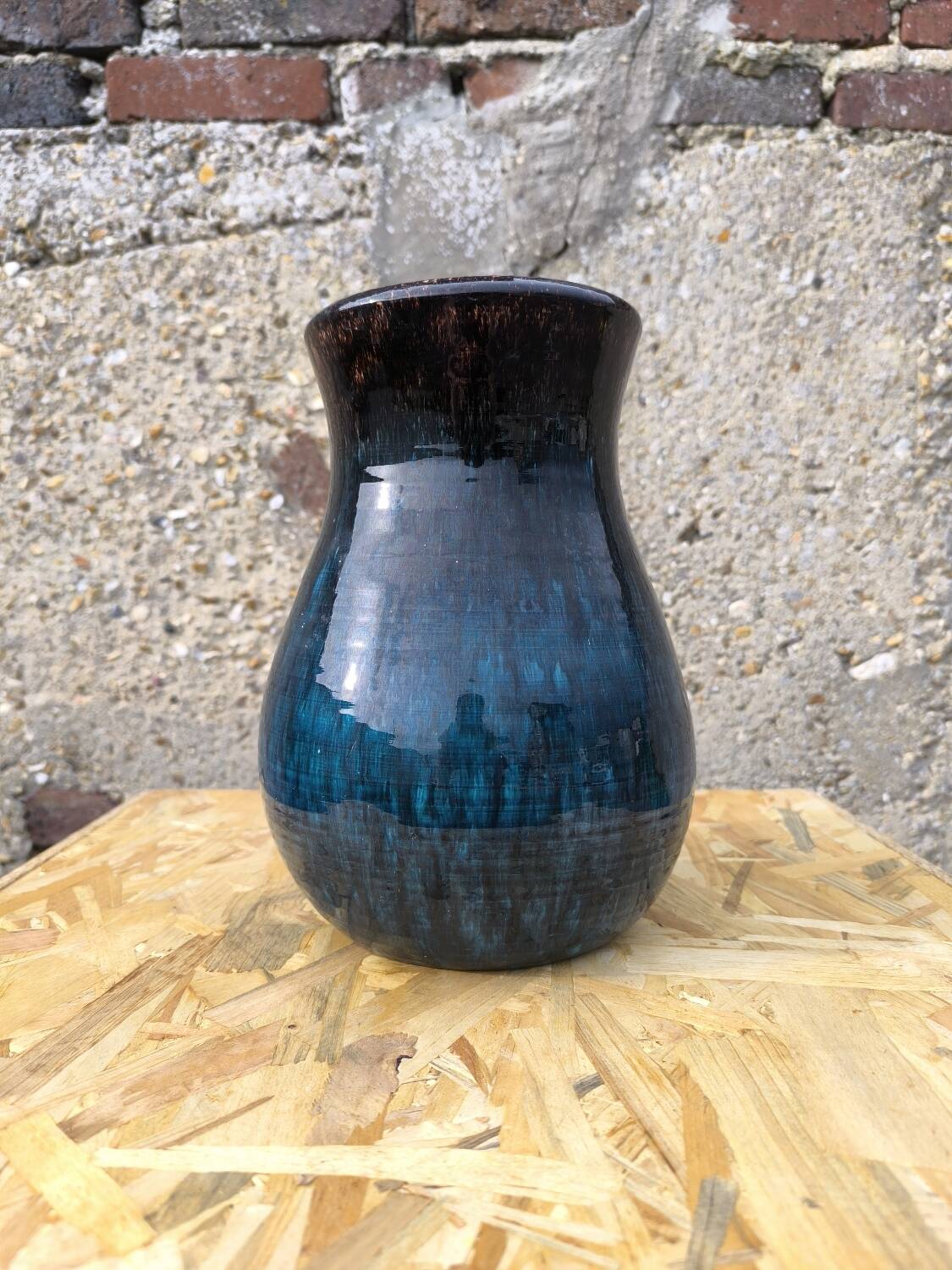 Large Accolay vase