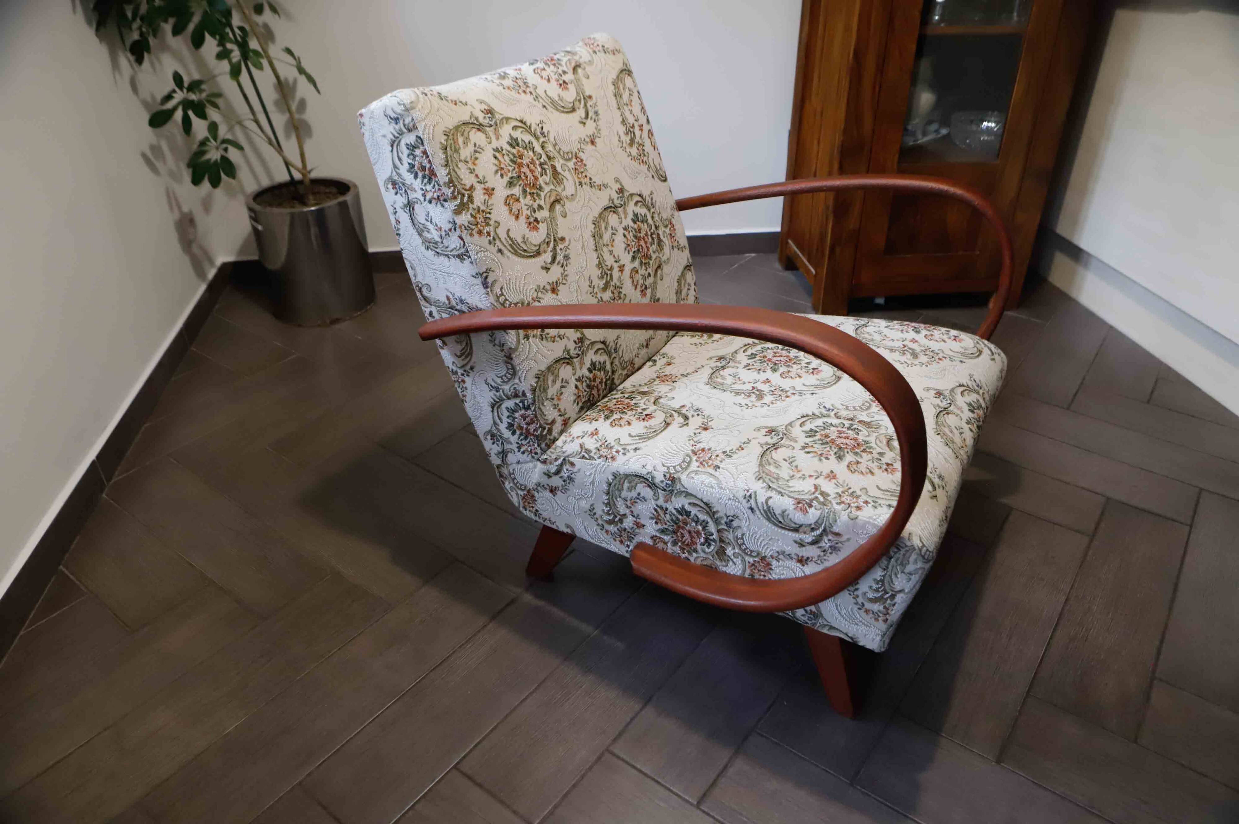 Set of 2 Style Halabala Lounge Armchairs