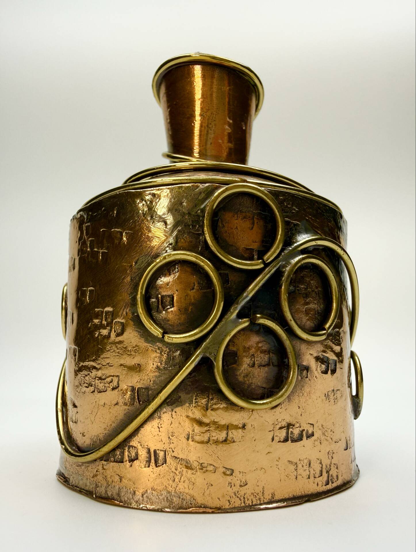Petit vase soliflore vintage en bronze émaillé – 70’s