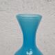 Vase en opaline bleu et blanc