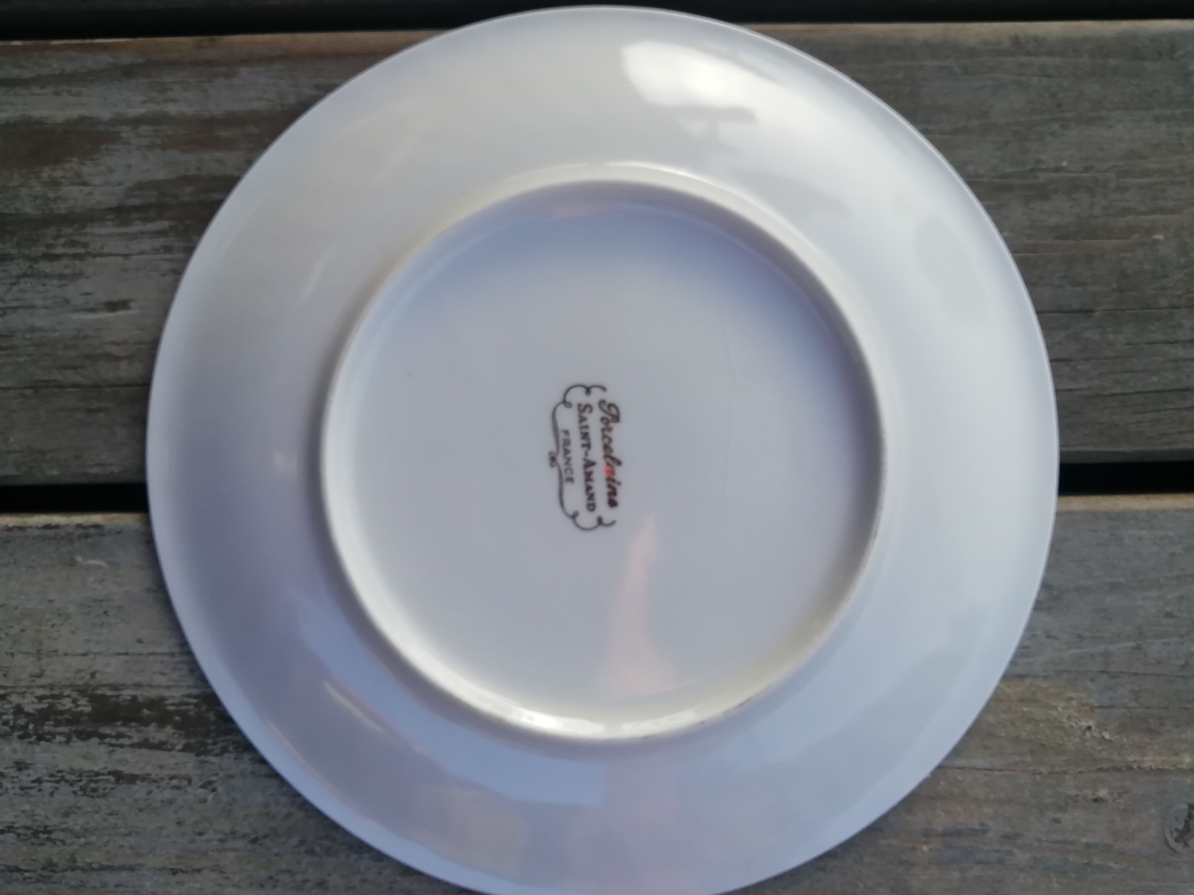 Lot of flat plates white porcelain