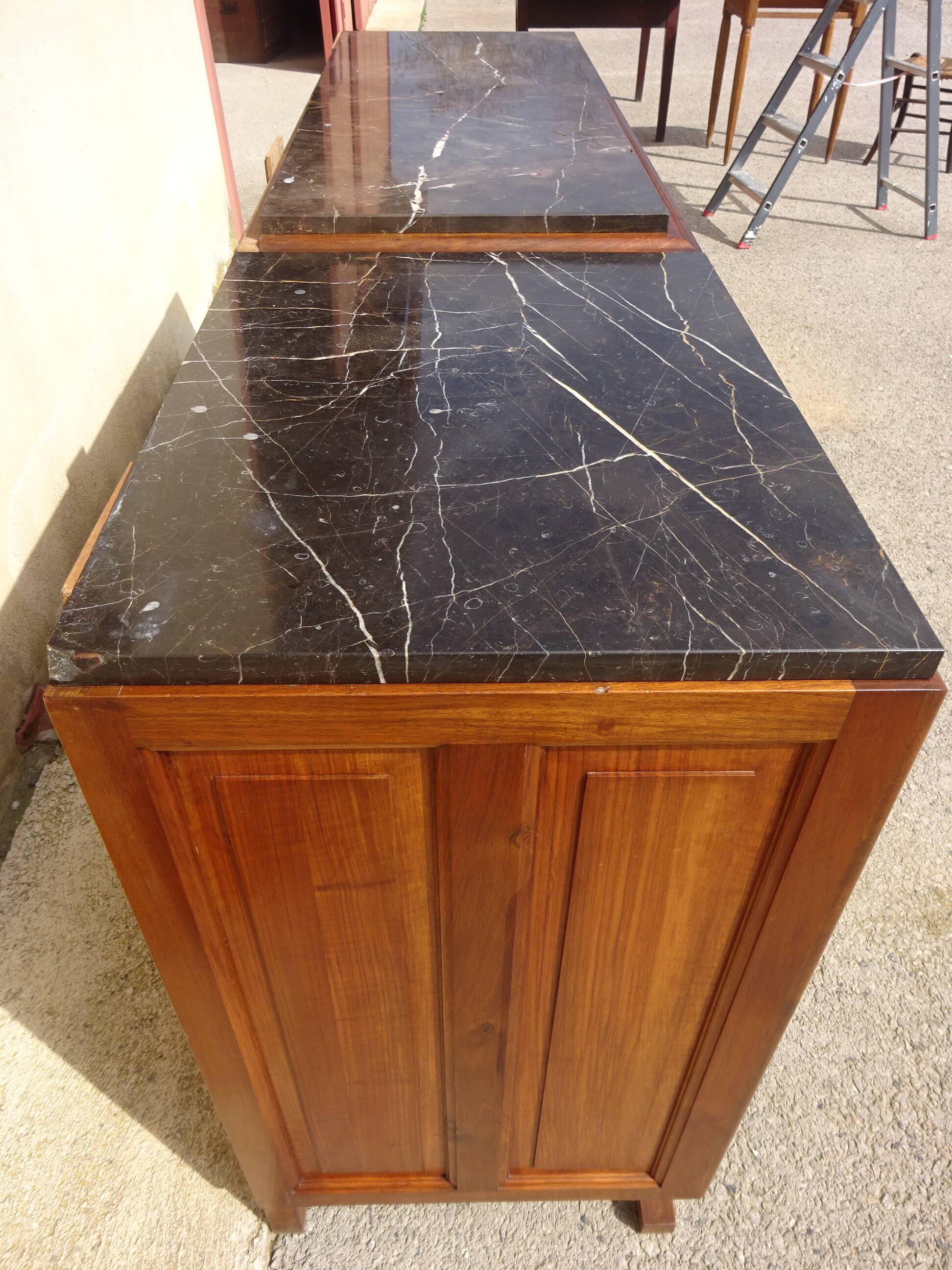 Large two-body buffet in walnut and black marble