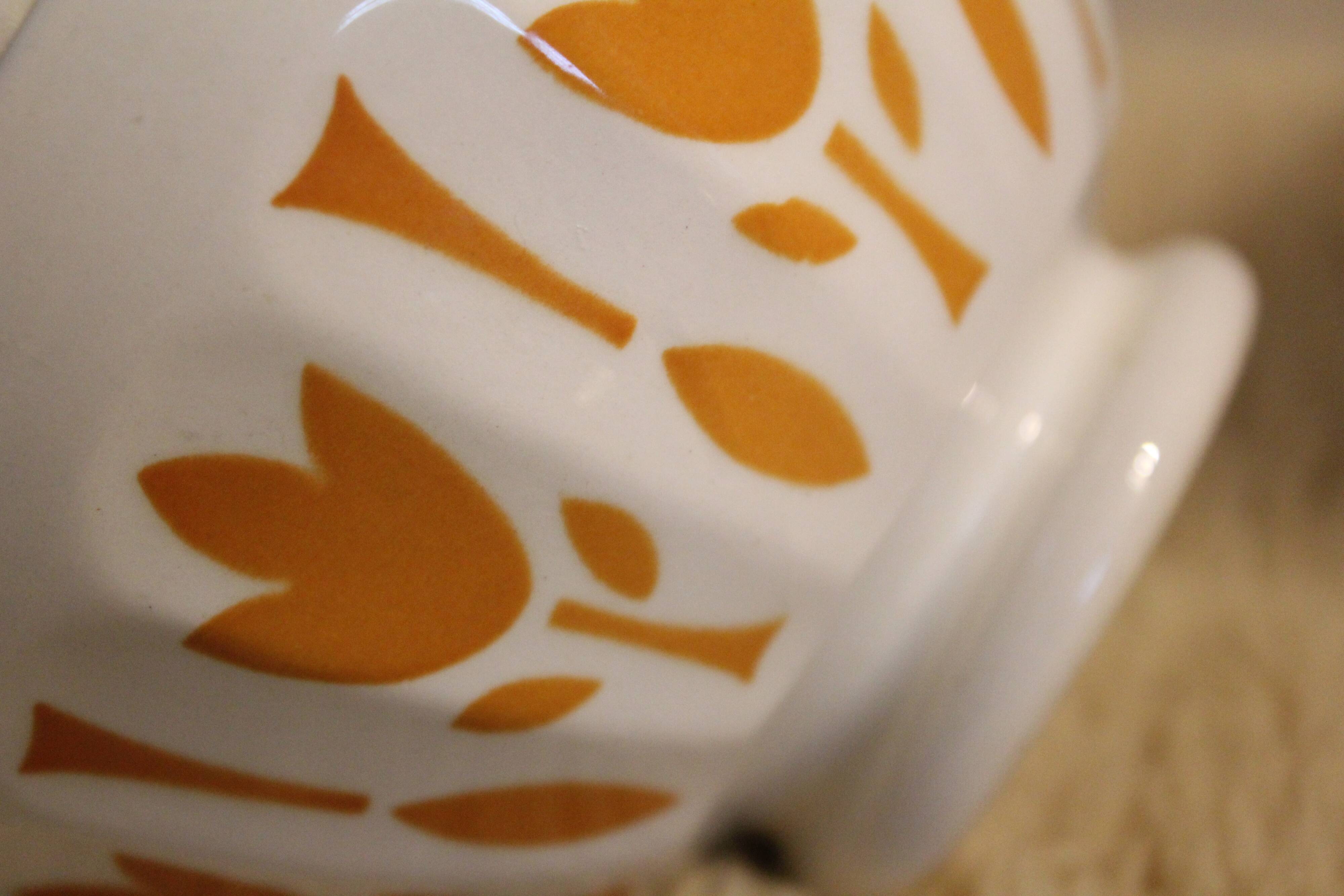 Antique bowl - Yellow foliage pattern - Sarreguemines