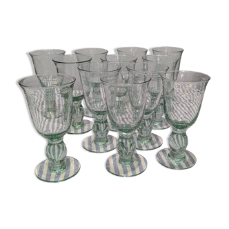 Set of 12 70s stemmed glasses