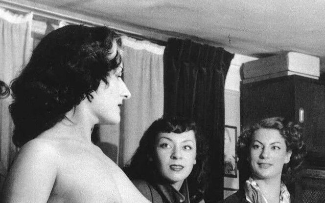 Photography, "Audition at the Mayol Concert", Paris 1952 / Tribute to Robert Doisneau