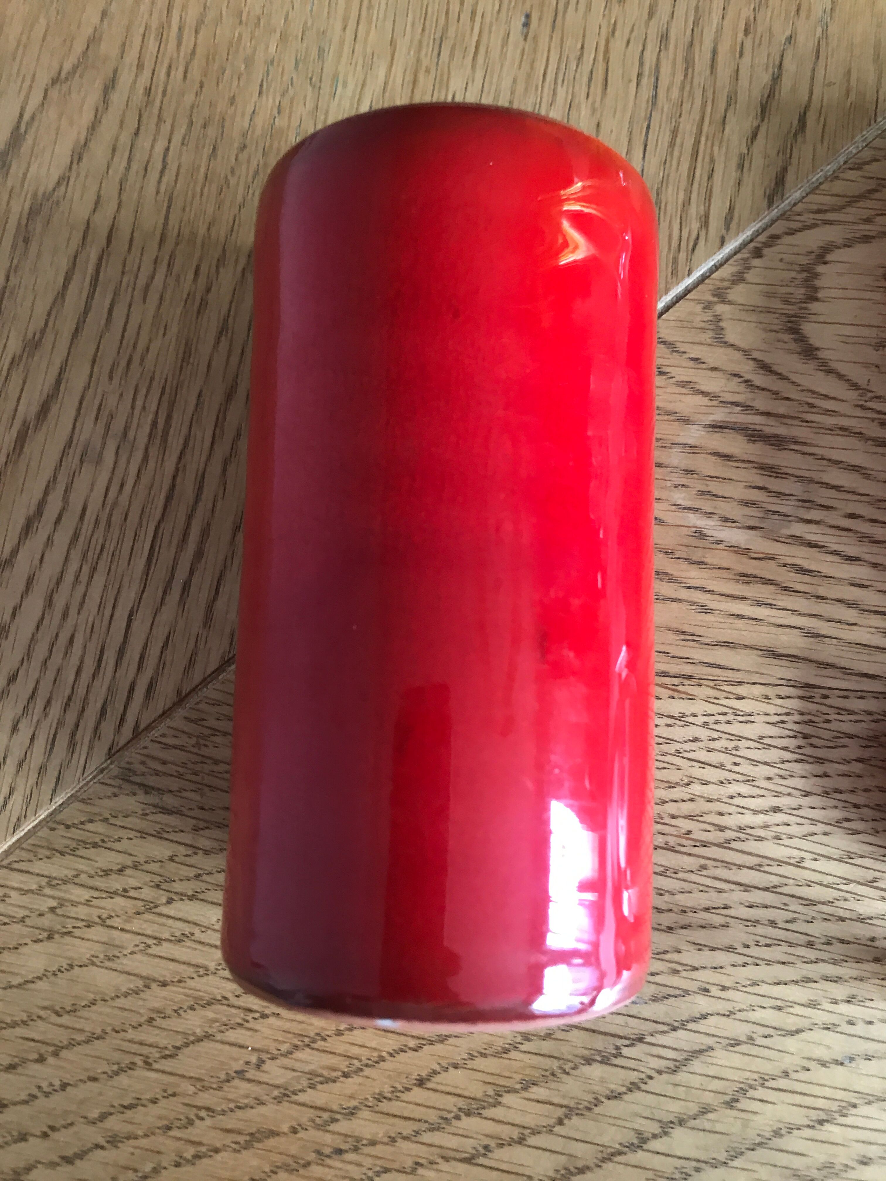 Vase rouleau faïence rouge