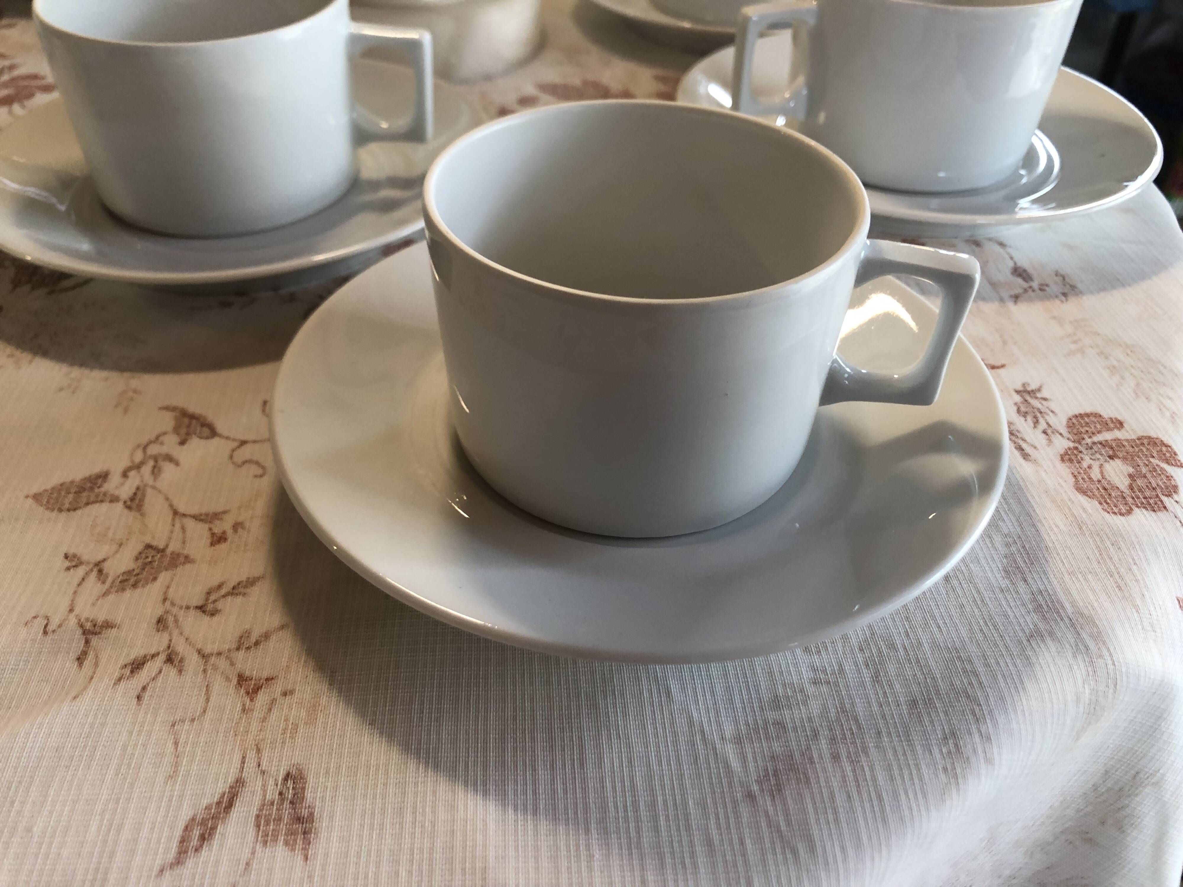 6 tea cups