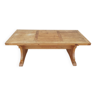 Solid pine farm table