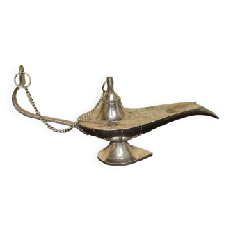 Oil lamp