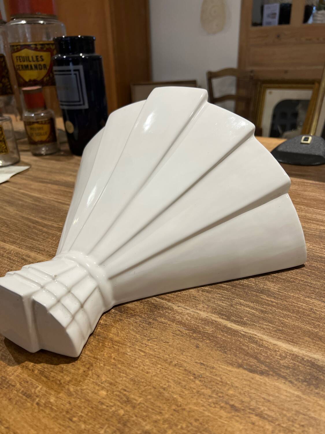 Vintage ceramic wall lamp