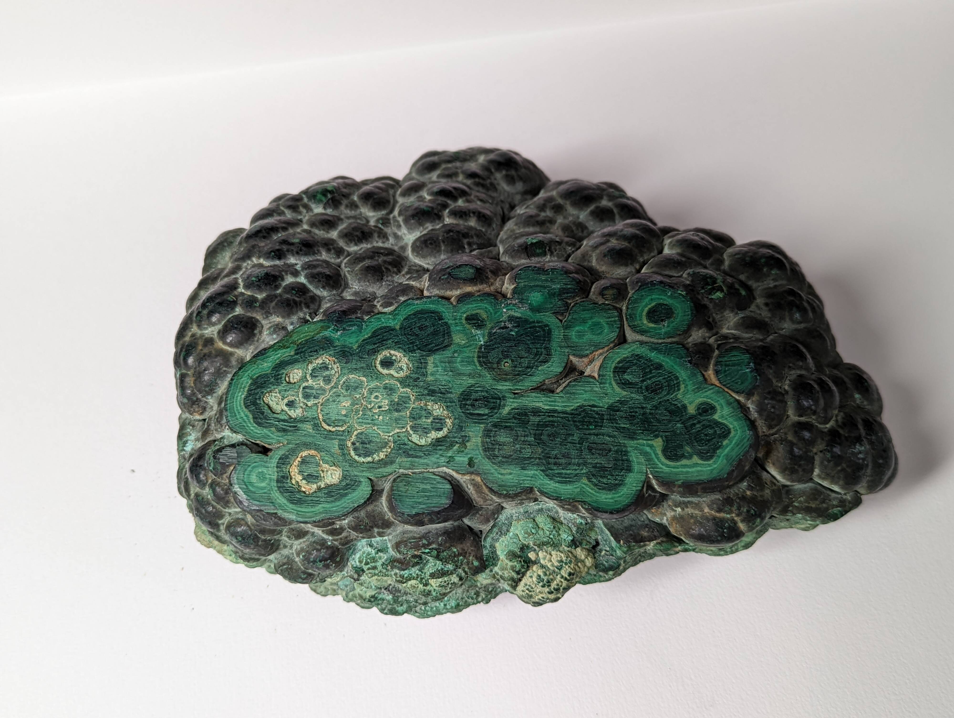 Raw malachite block cup