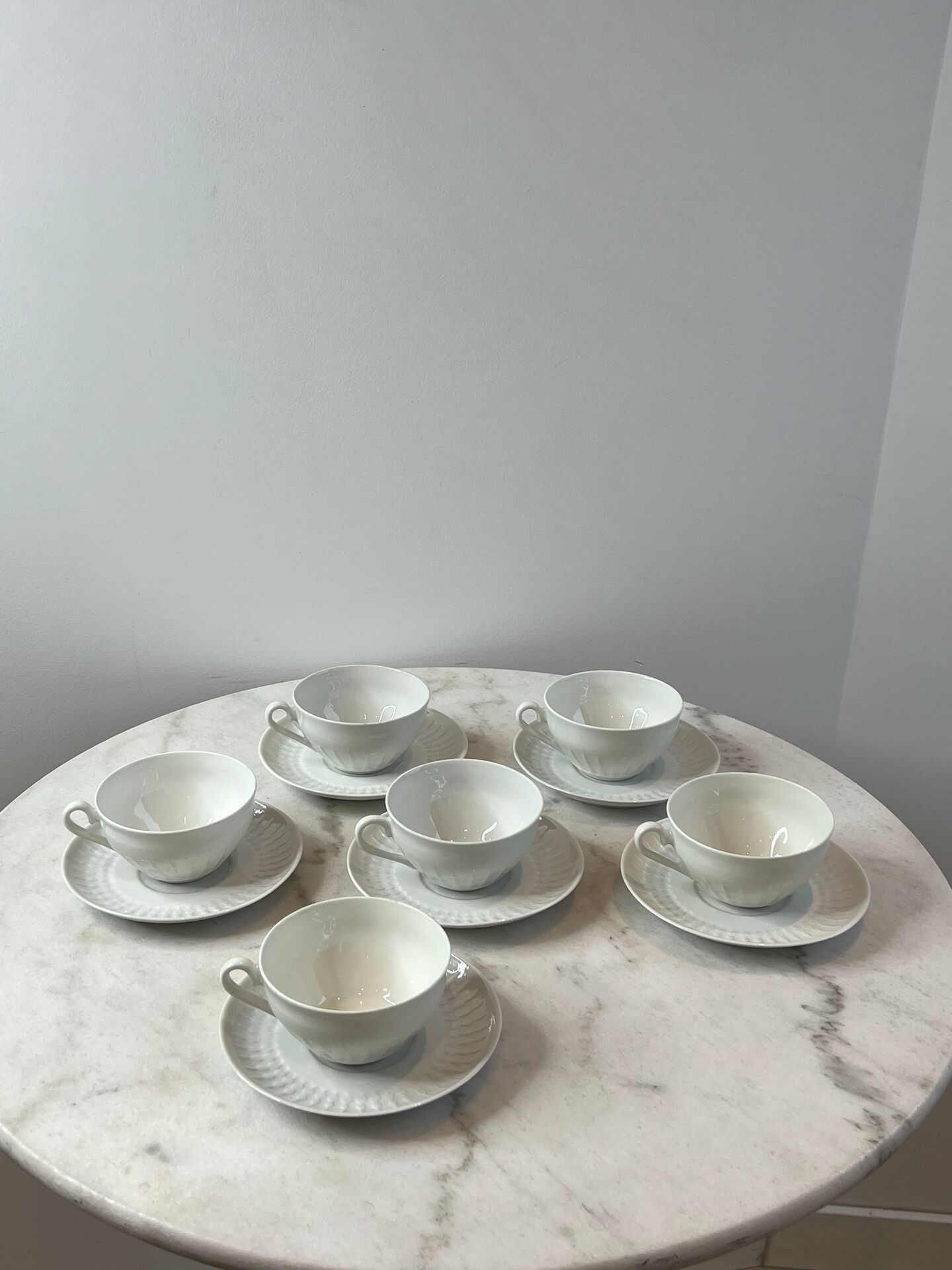Set of 6 porcelain cups and saucers F. Chauvigny