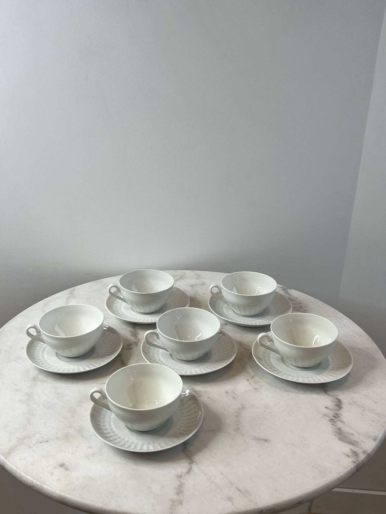 Set of 6 porcelain cups and saucers F. Chauvigny