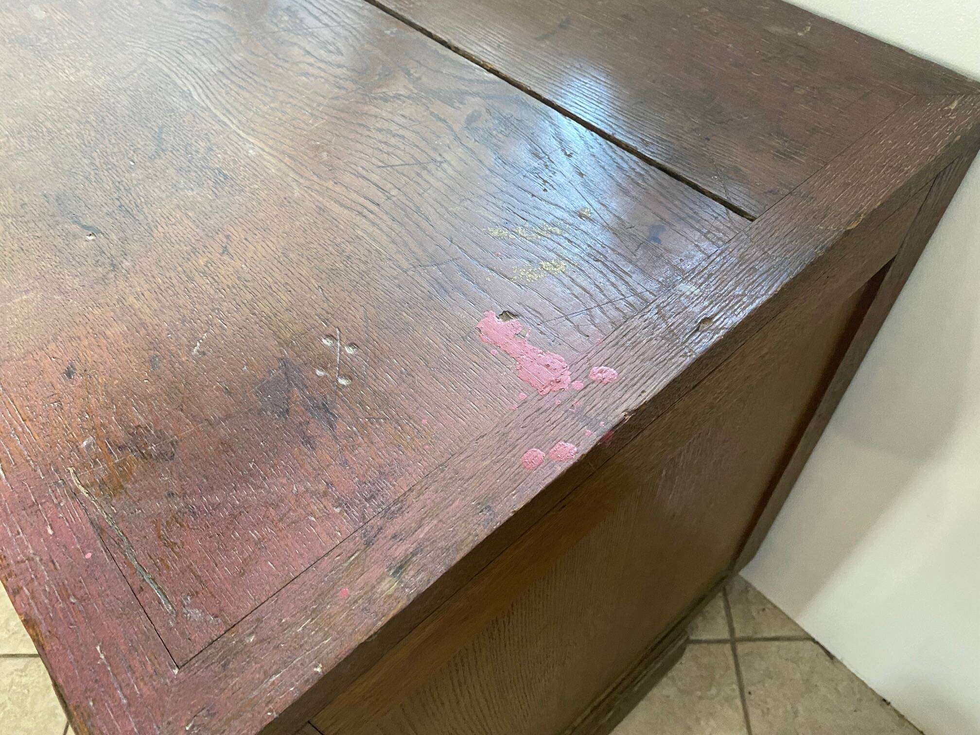 Old and authentic workshop counter with 3 large oak drawers.