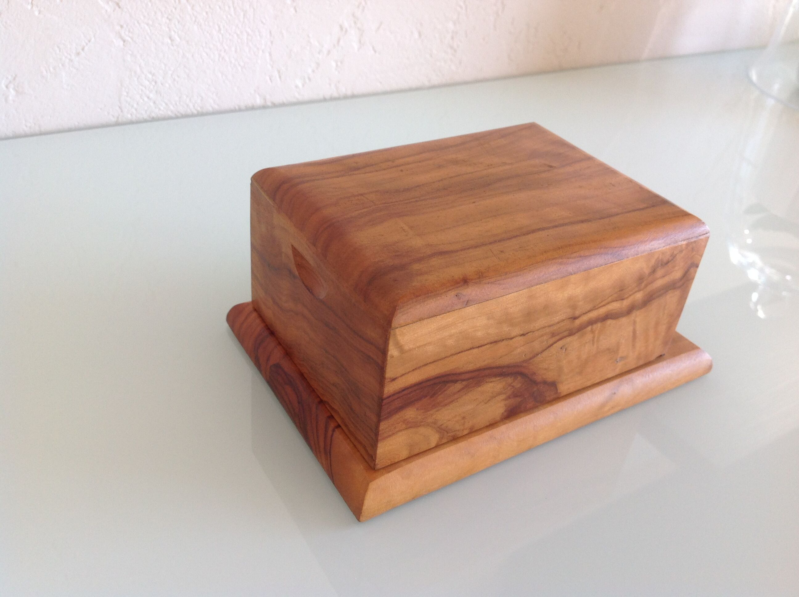 Old patented/vintage 1970s cigarette box