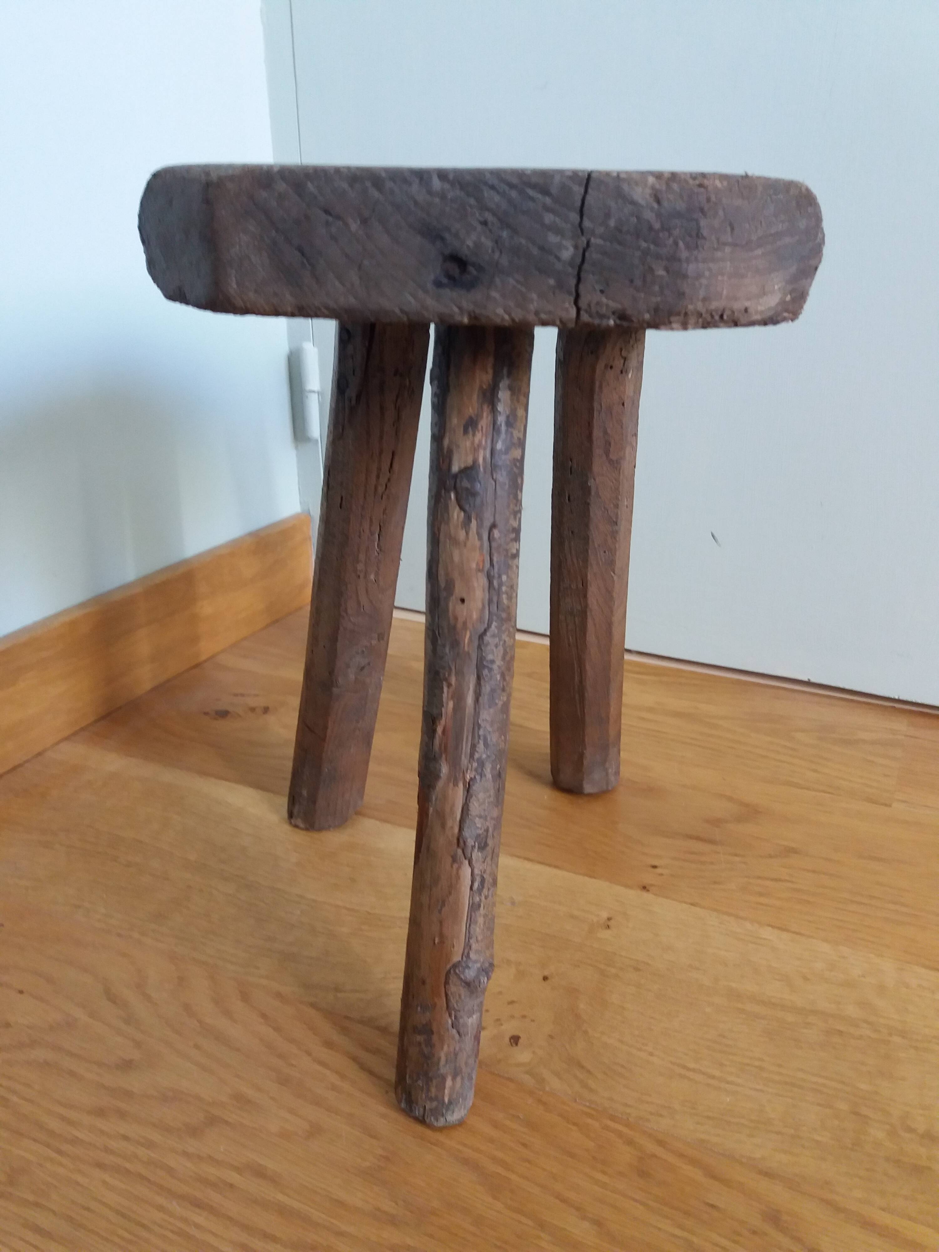 Brutalist tripod farm stool
