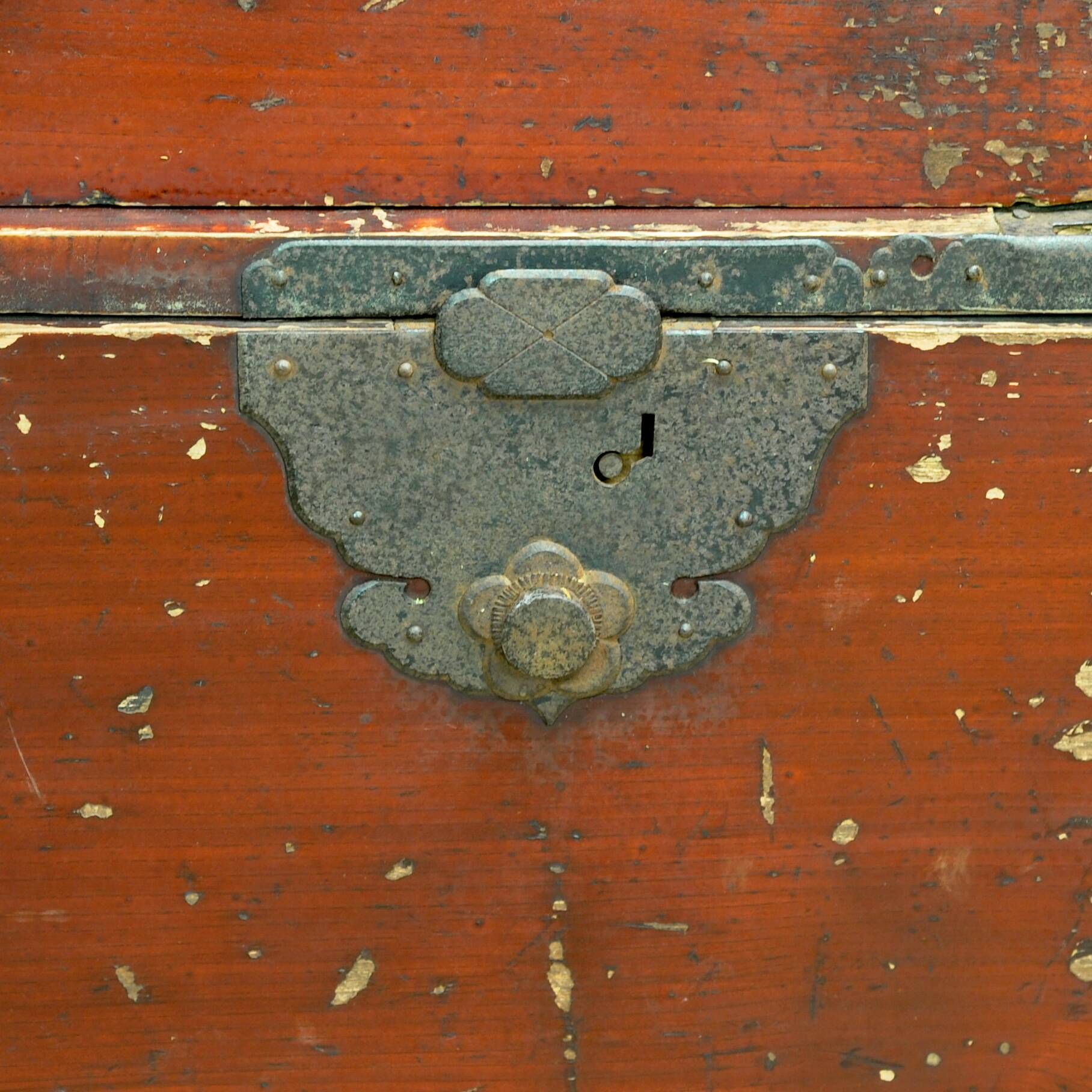 Japanese Tansu chest of drawers, circa 1870