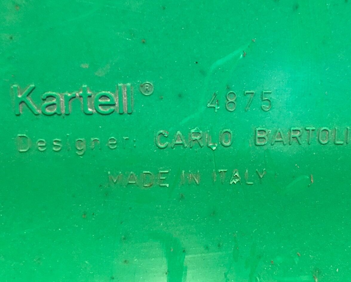 Chaise de Carlo Bartoli édition Kartell en plastique vert