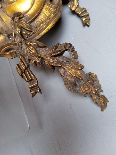 Pediment ornament gilded bronze furniture st Louis XV