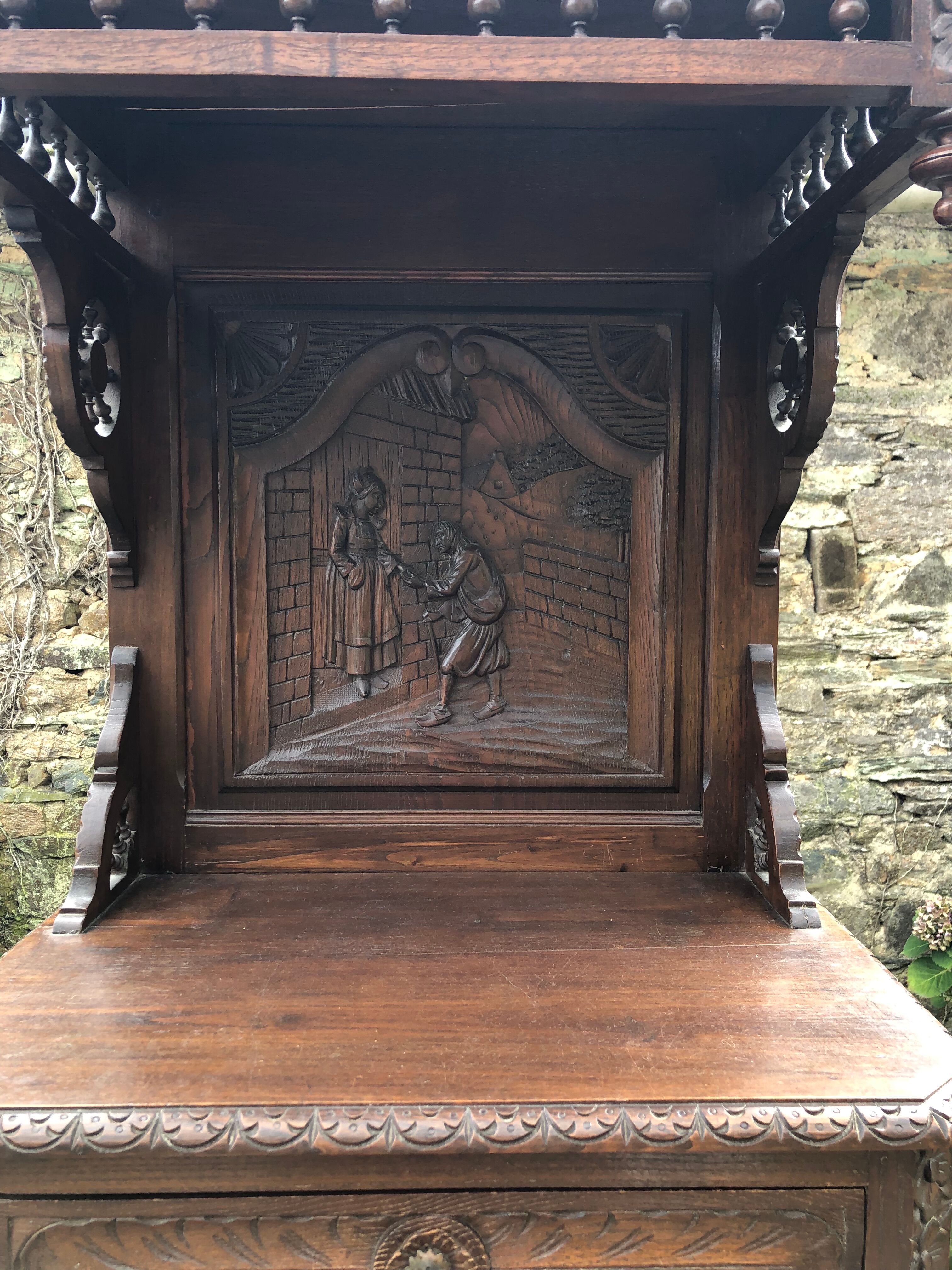 Breton oak sideboard from the early 20th century