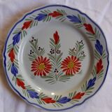 HB Quimper plate with floral decoration