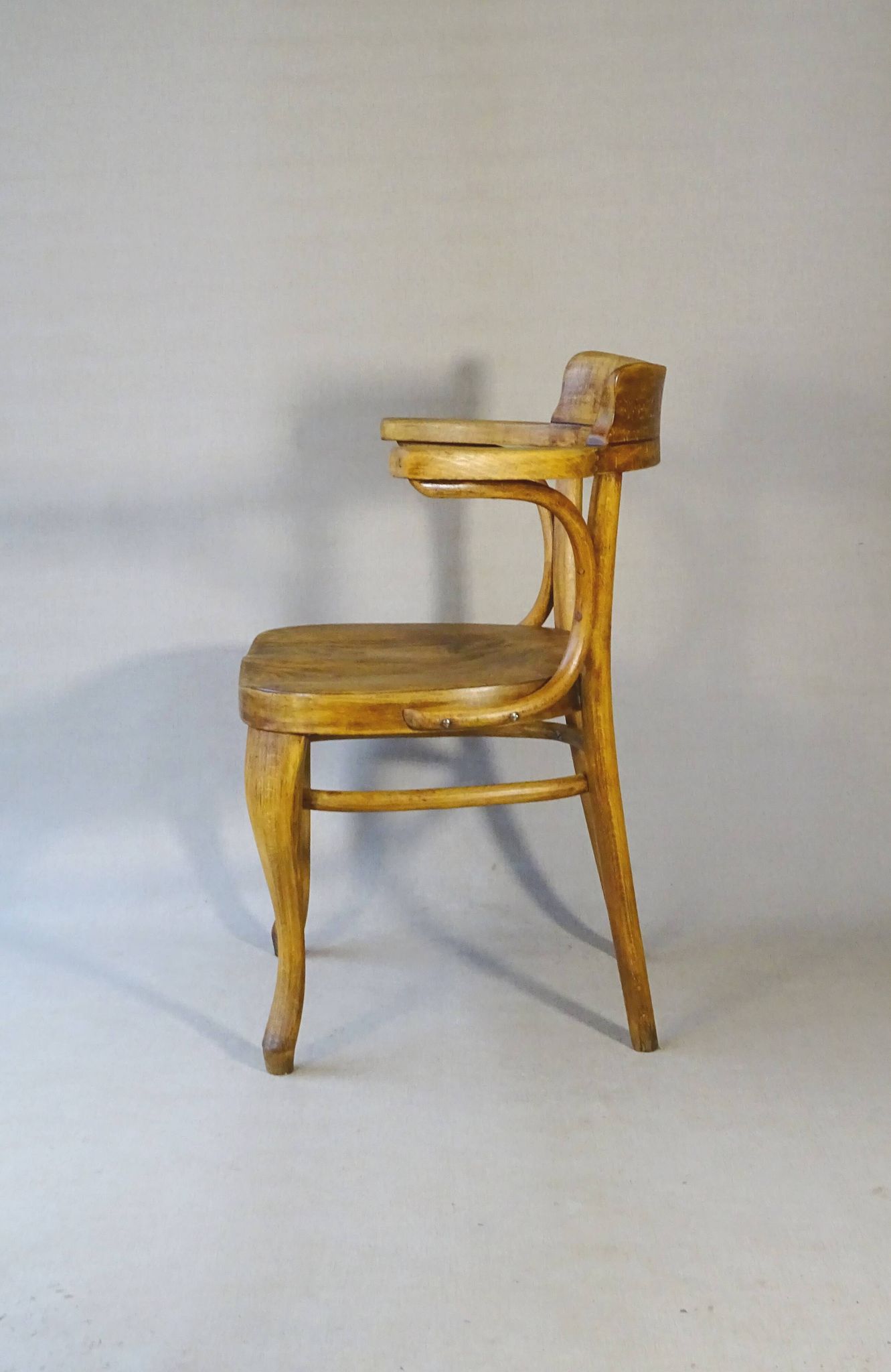 Thonet office chair No. 6150 from 1911, saddle wood seat - Bentwood -