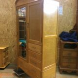 Art Deco cabinet in oak and veneer