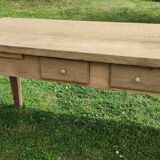 Auvergne table