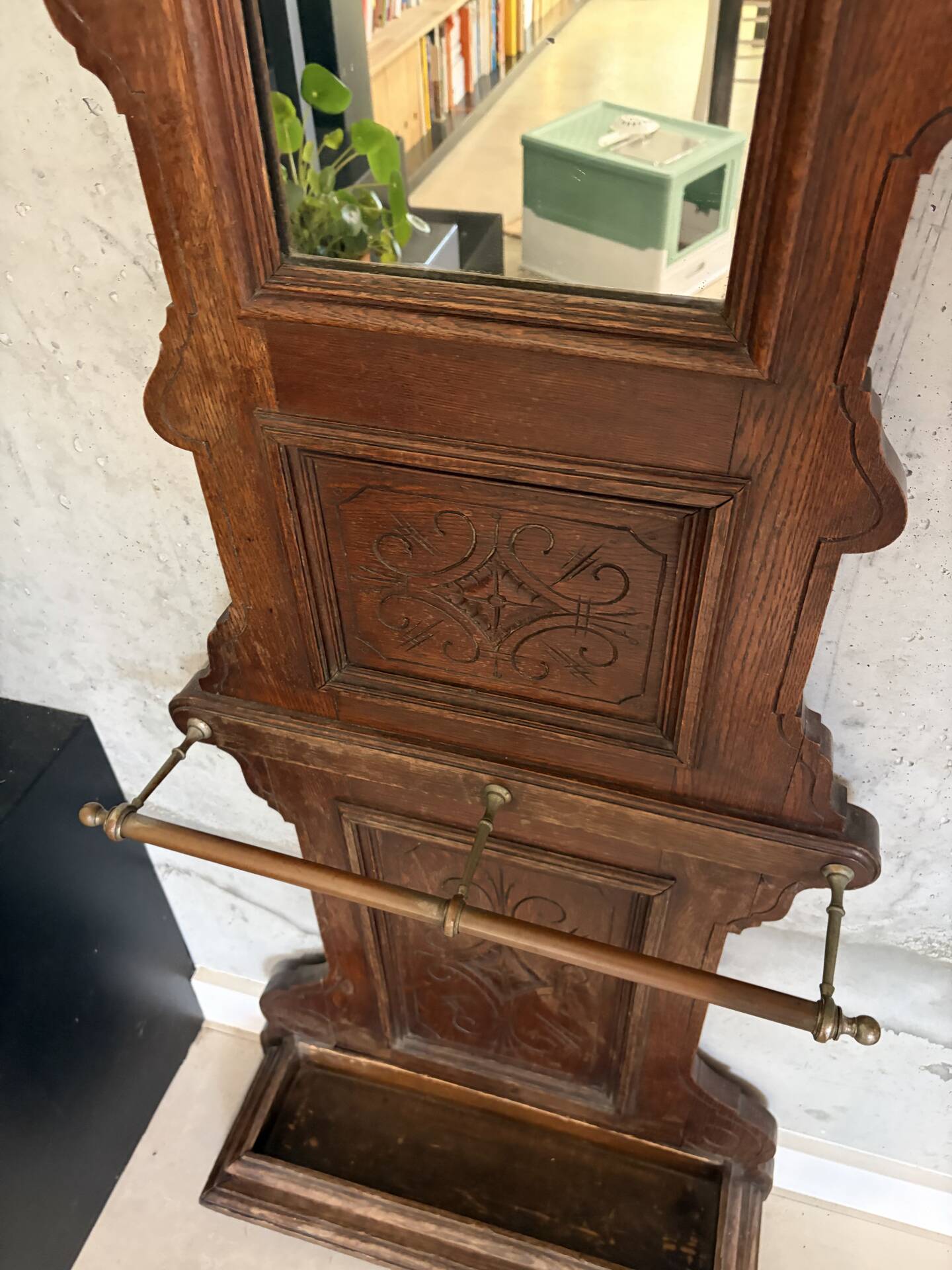 Antique oak carved coat stand, mirror and umbrella stand — late 19th century