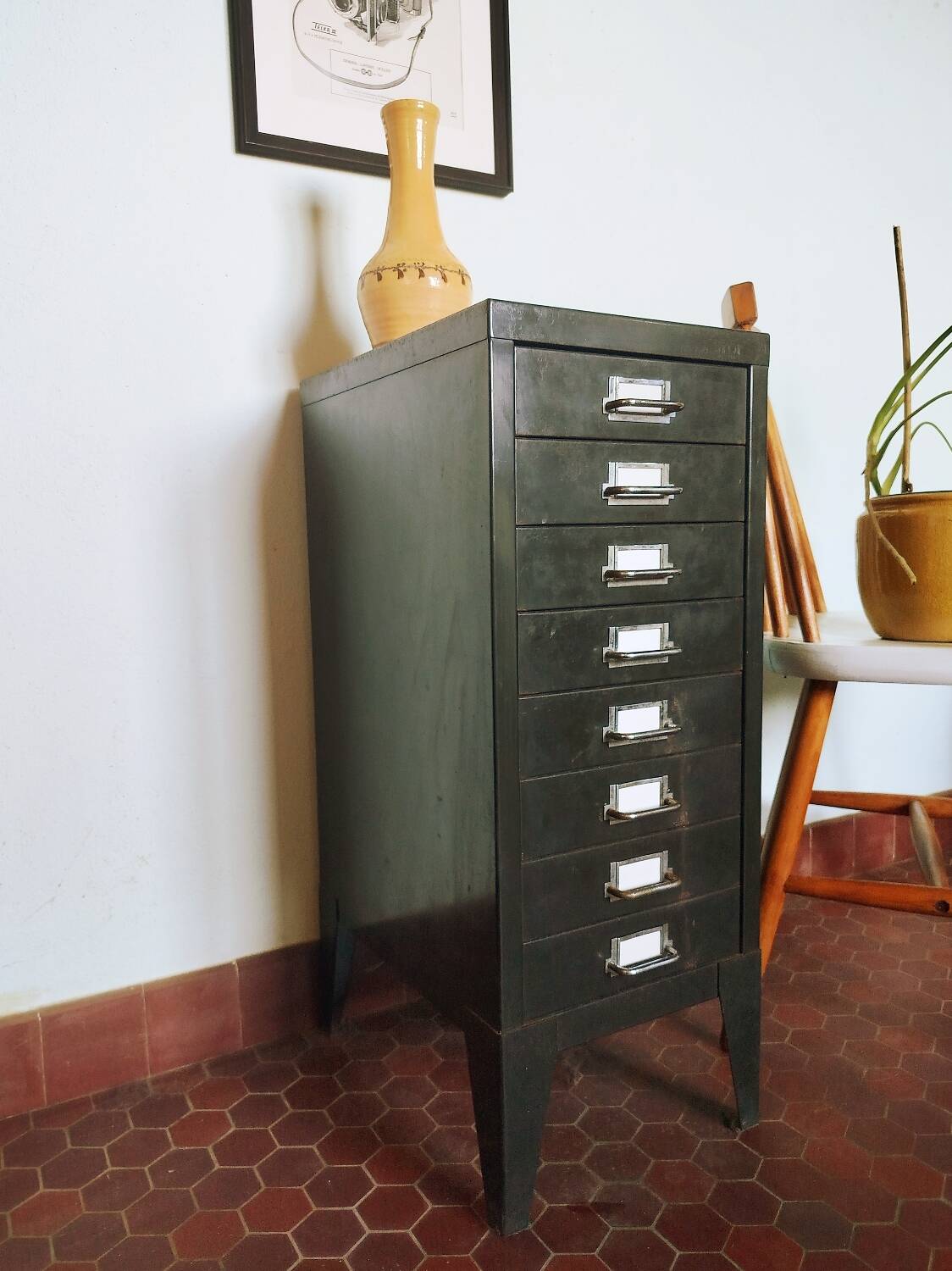 Meuble métallique 8 tiroirs