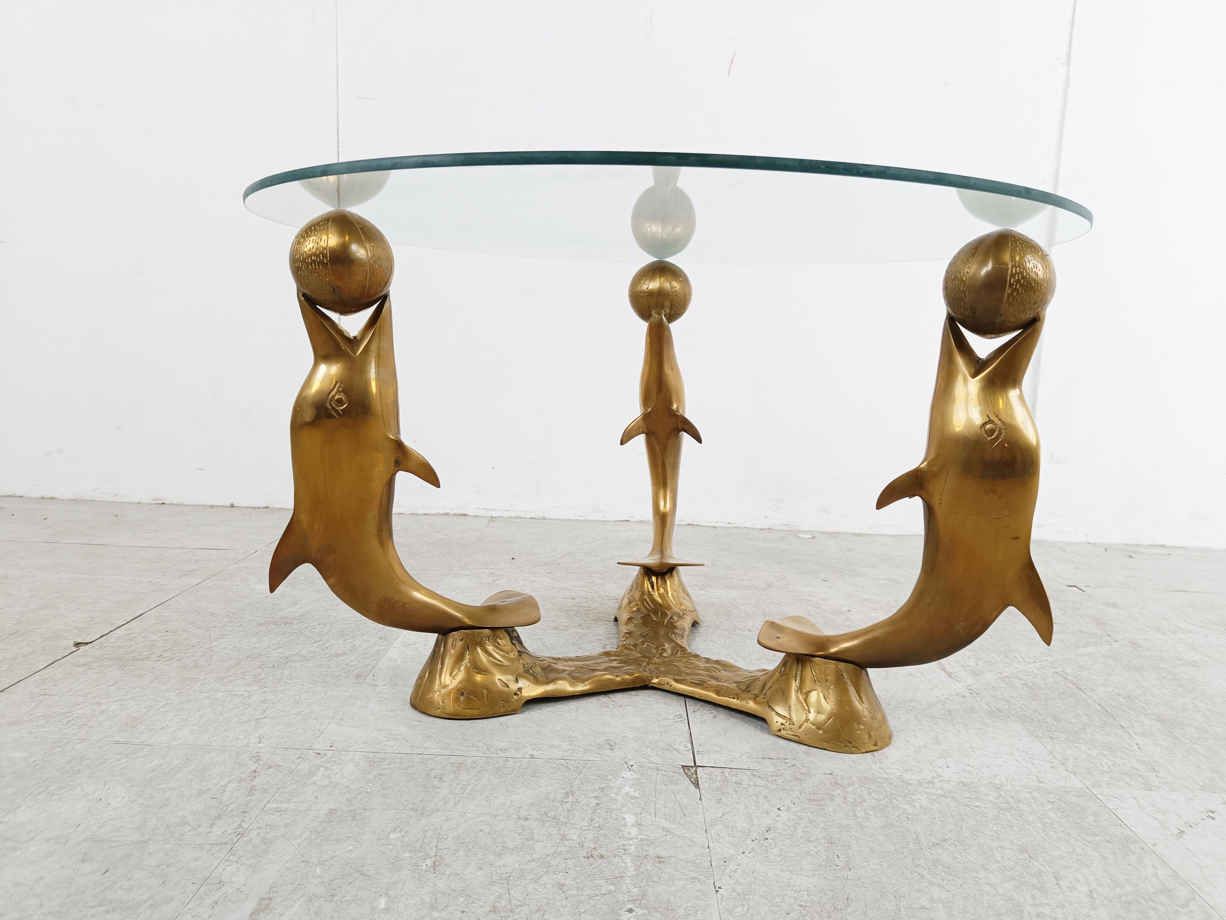 Table basse dauphin vintage en laiton, années 1970