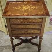 Commode travailleuse marquetée époque Napoléon III à abattant avec miroir