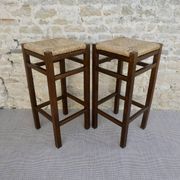 paire de tabourets de bar, en bois avec assise paillée
